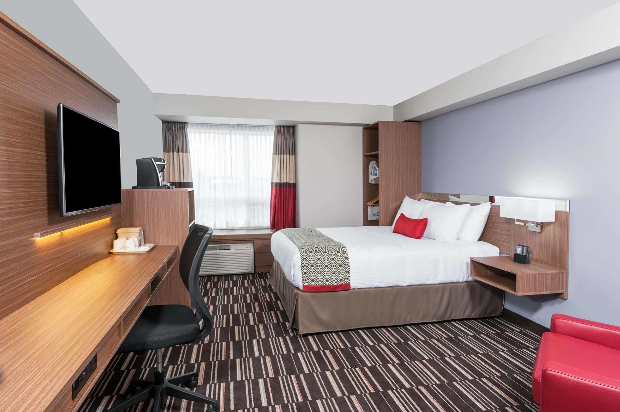 Microtel Inn & Suites By Wyndham Fort Saint John Fort St. John Exterior photo
